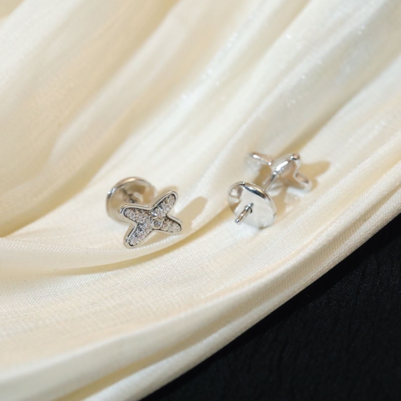 CHAUMET